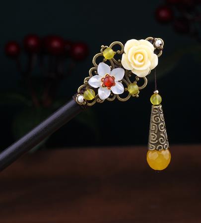 Oriental Carp Chinese Hairpin