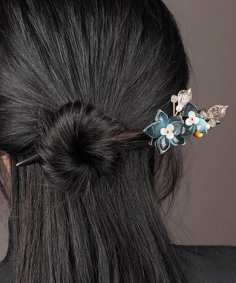 Oriental Carp Chinese  Hairpin