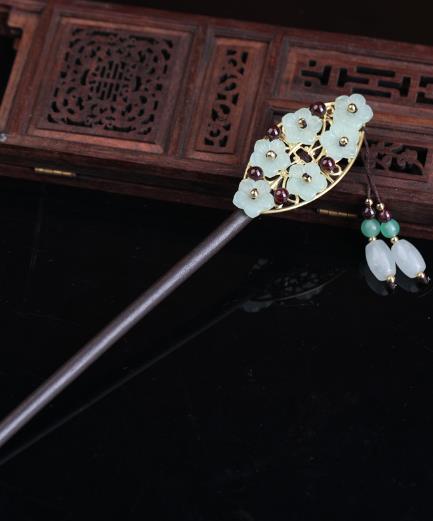 Oriental Carp Chinese Hairpin